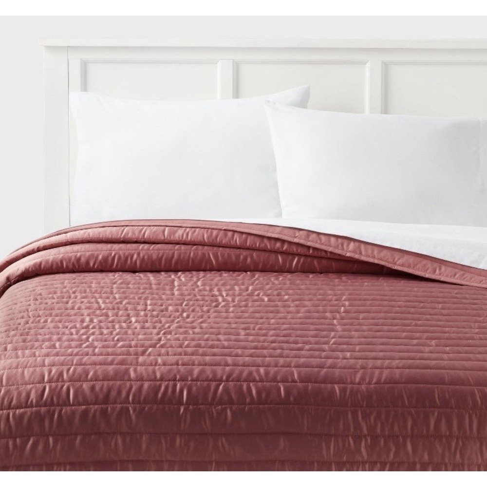 Full/Queen Satin Quilt Rose Pink - Room Essentials 90in X 86in NEW